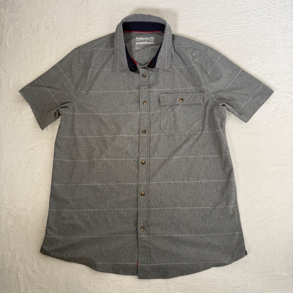 Avalanche Outdoor Supply Co Mens Large Grey Striped Short Sleeve Button Up Shirt